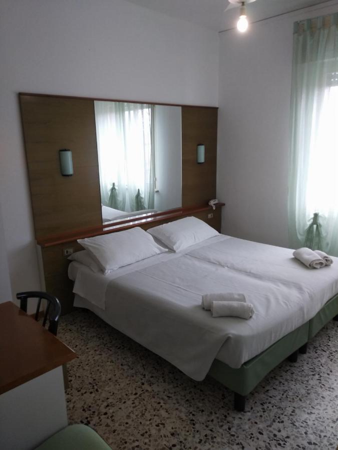 Hotel Otello Punta Marina Kültér fotó