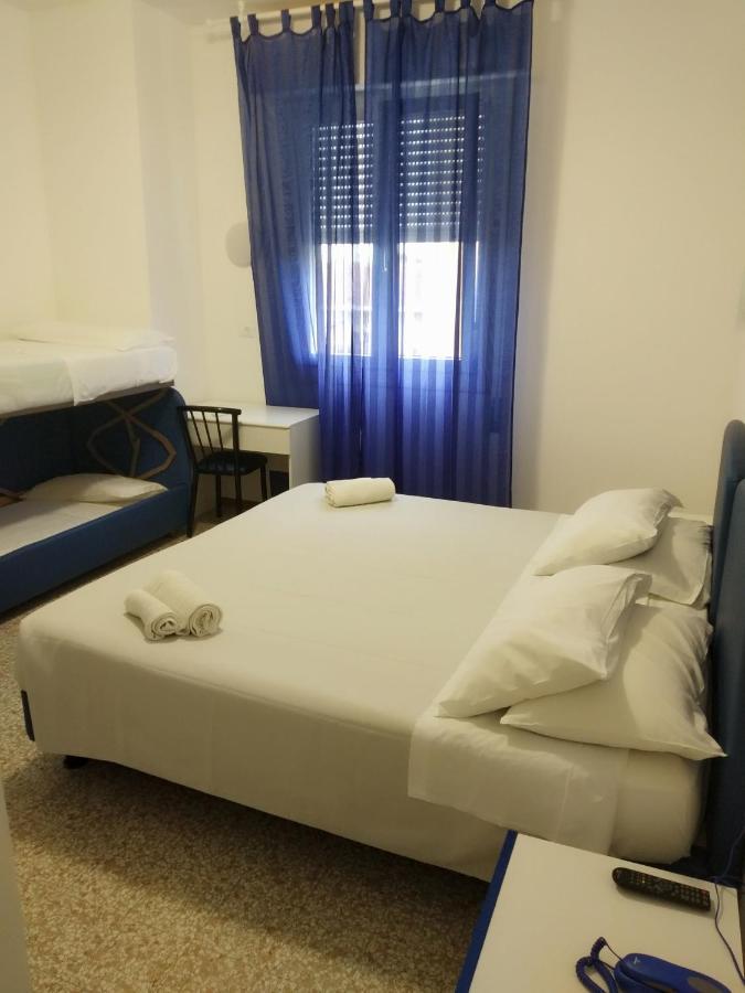 Hotel Otello Punta Marina Kültér fotó