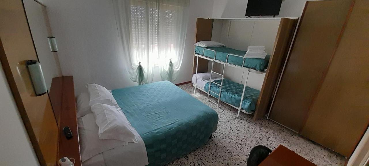 Hotel Otello Punta Marina Kültér fotó