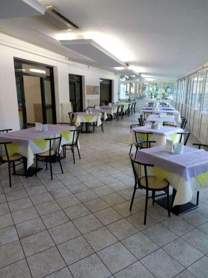 Hotel Otello Punta Marina Kültér fotó