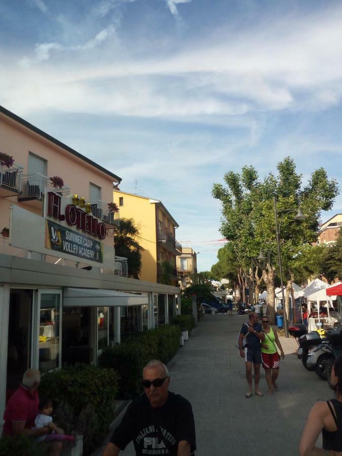 Hotel Otello Punta Marina Kültér fotó