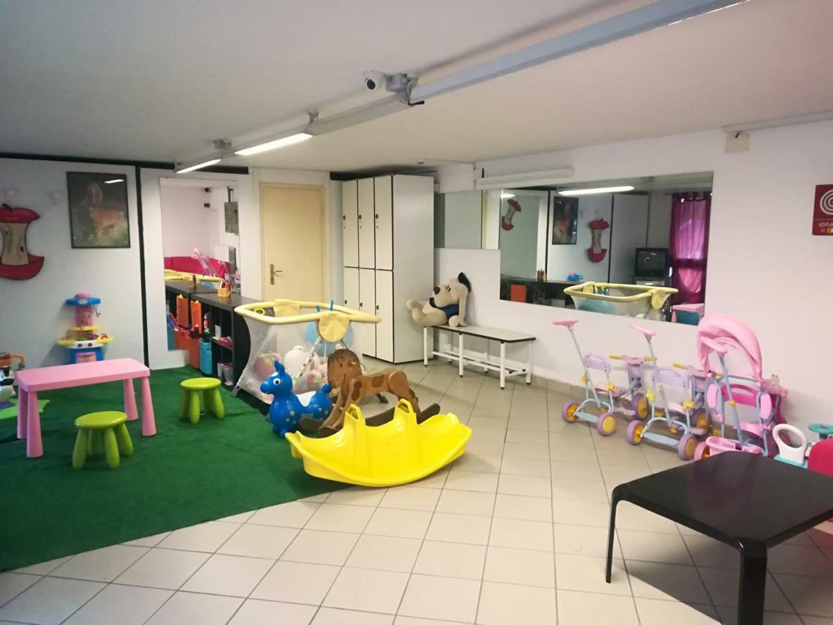 Hotel Otello Punta Marina Kültér fotó