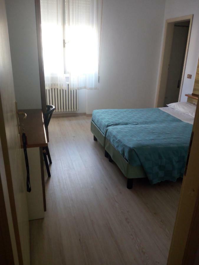 Hotel Otello Punta Marina Kültér fotó